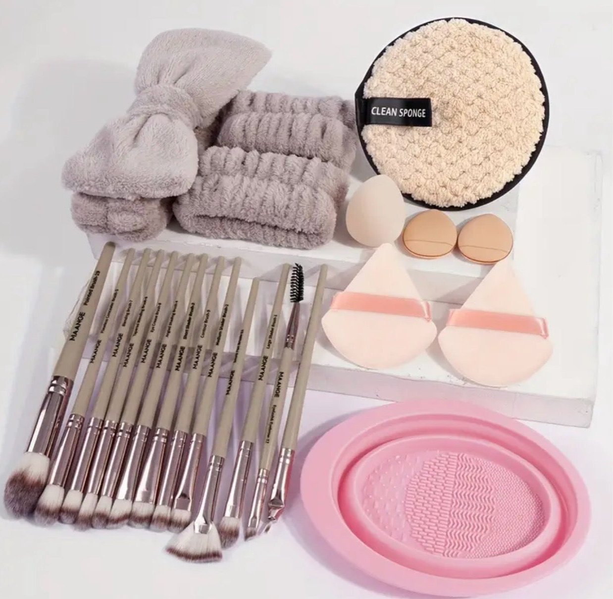 Kit de 12 brochas y accesorios