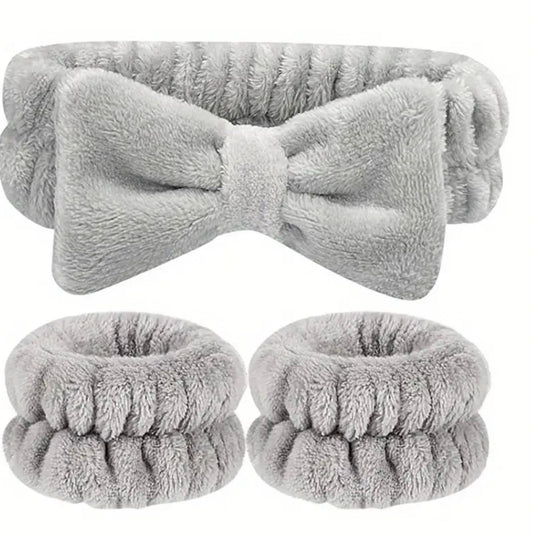 Diadema y muñequera para skincare y maquillaje
